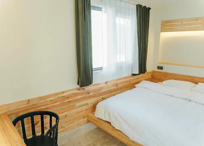 Flaneur Hostel